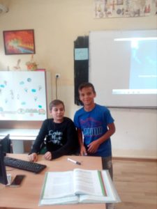 32233965_10210047740064926_2130487195394375680_n