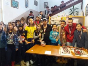 48365067_622559811496903_1497484508604137472_n